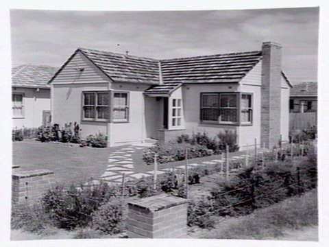 Exterior of pre-fabricated concrete Housing Commission homes in Oakleigh, 1946?
