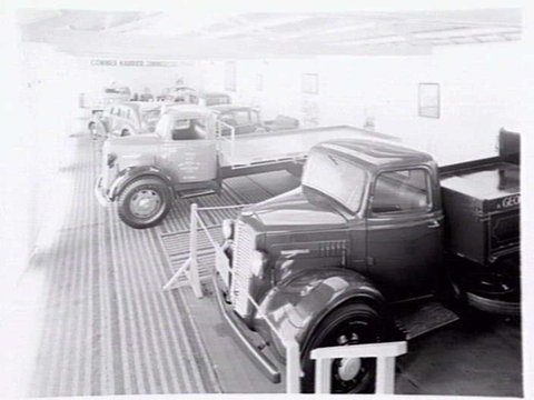 Car and truck display at the Royal Melbourne Show, 1947