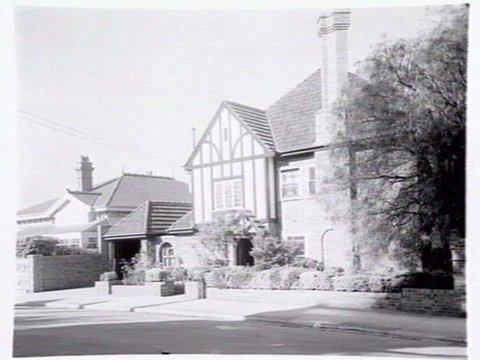 Mayfield' tudor style apartment building, 1/44 Murphy Street, South Yarra, 1949