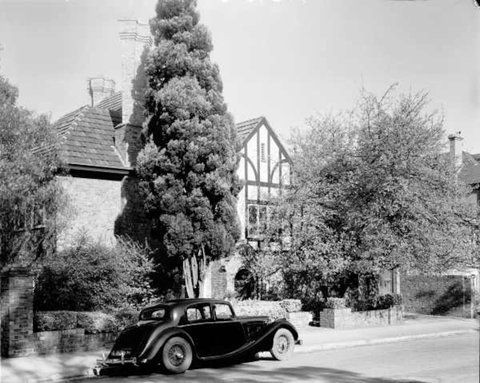 Mayfield' tudor style apartment building, 1/44 Murphy Street, South Yarra, 1949