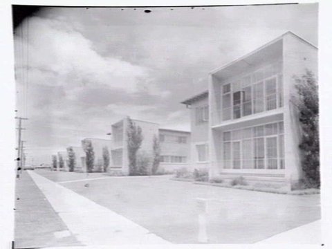 Exterior, 'Hillstan' Flats, Nepean Hwy, East Brighton, designed by Frederick Romberg, 1951?