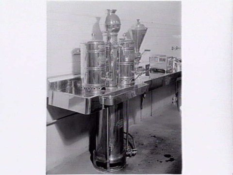 Gas appliances at the Windsor Hotel, 1936