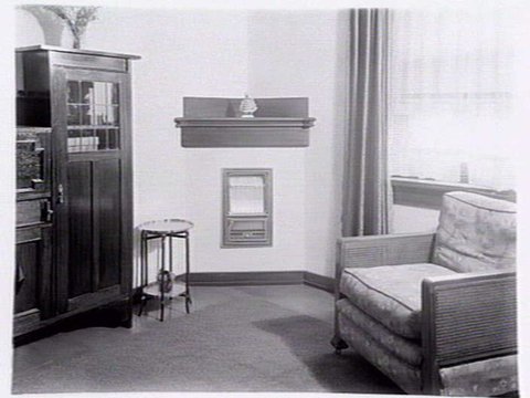 Coates gas heaters installed in office and sitting rooms in Toorak, St. Kilda and Balaclava, 1937