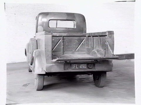 Service trucks belonging to Commercial Steels and Forge Co., North Melbourne, c. 1946