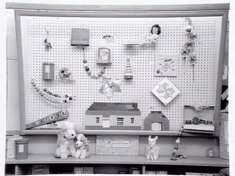Real Home Comforts, 268 Collins St., window display, 1954