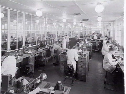 A.N.A. ESSENDON involved in aircraft manufacture for war effort, 1943?