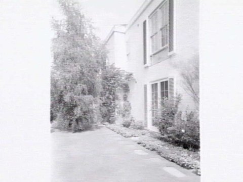 Residence of Dr. & Mrs. Dermer, 546 Toorak Rd., Toorak, 1948