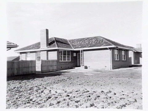 Castlefield Housing Estate in Hampton and East Brighton, designed by Housing Commission of Victoria, 1946