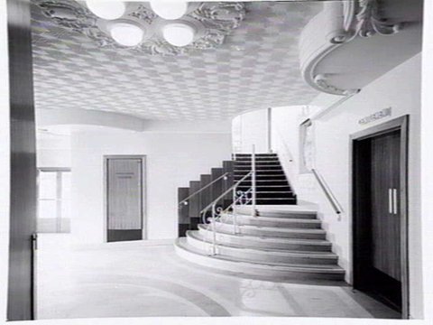 Exterior and interior of Hoyts Bentleigh picture theatre, corner of Centre Rd. and Nicholson St., Bentleigh, 1948