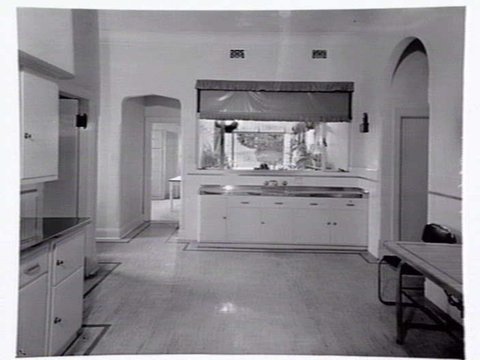 Substantial home, possibly owned by K.G. Luke, 38 Berkeley Street, Hawthorn, Vic, 1941?