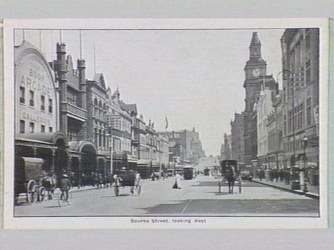 Melbourne 17 City and Country Scenes Folding Souvenir Card, c. 1920