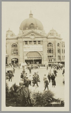 Flinders Street Railway Station, 1925–35