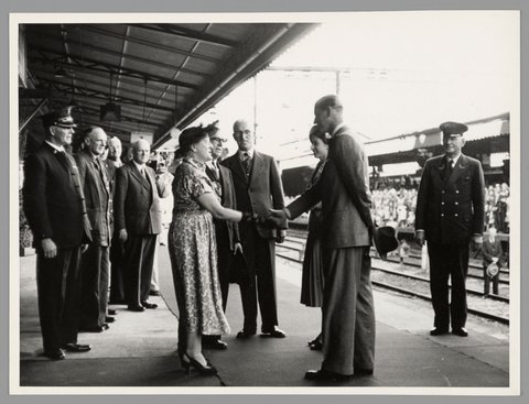 Queen Elizabeth and Prince Philip at Flinders Street Railway Station, 1954