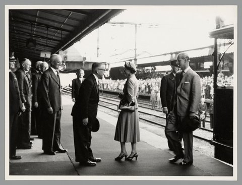 Queen Elizabeth and Prince Philip at Flinders Street Railway Station, 1954
