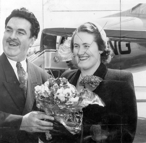 Alan Eddy and Joan Sutherland at Essendon Airport, c. 1950