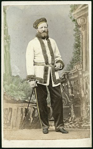 Studio portrait of unidentified man, by Nettleton, North Melbourne, 1864–90