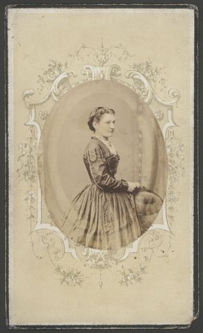 Studio portraits by Hewitt, Melbourne, Victoria, 1866–80