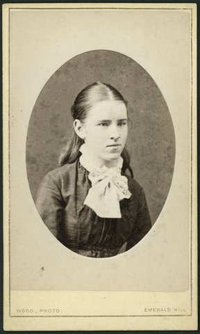 Portrait photographs by David Wood of Melbourne and Emerald Hill, Vic, 1866–1907