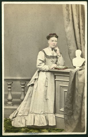 Portrait photographs by F. C. Burman, 145 Smith Street, Fitzroy, 1871–76