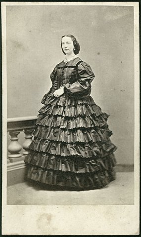 Studio portraits by Paterson Bros., Melbourne, 1862–73