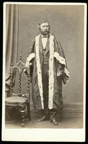 Portrait photograph of man wearing ceremonial robes, Melbourne, 1864–69