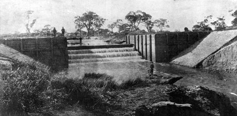 New weir at Dandenong, 1957