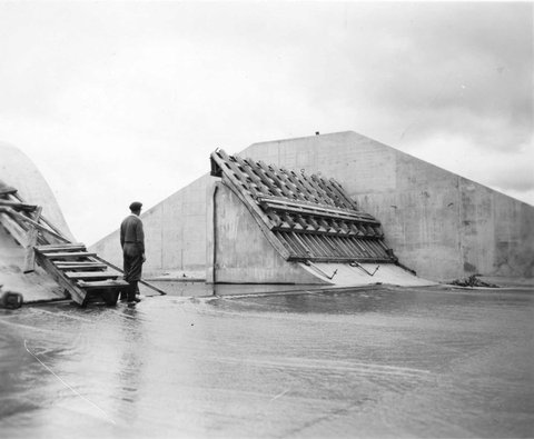 "Construction work at Newlyn Dam, 1960