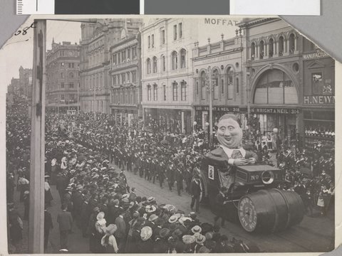 Street parade and Carlton Brewery mascott, 1905