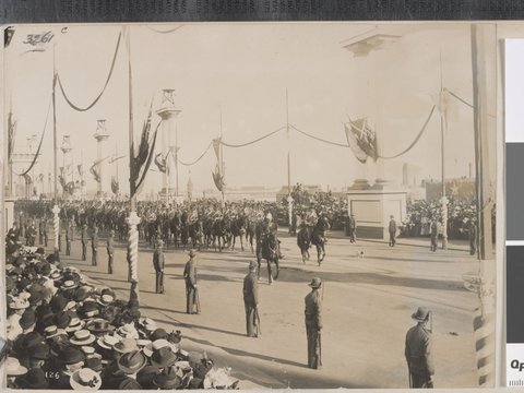 Royal carriage down St. Kilda Road, 1901