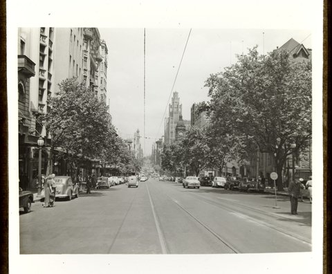 Collins Street, Melbourne, looking west from Russell Street, 1910–30