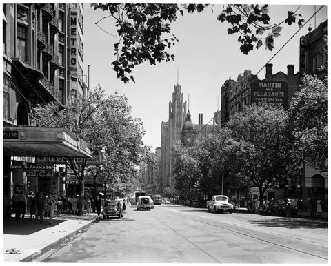 Manchester Unity Building towers above Collins Street, 1954