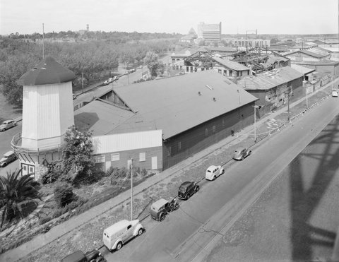 Green Mill dance hall, looking South down St. Kilda Road, Melbourne, c. 1941