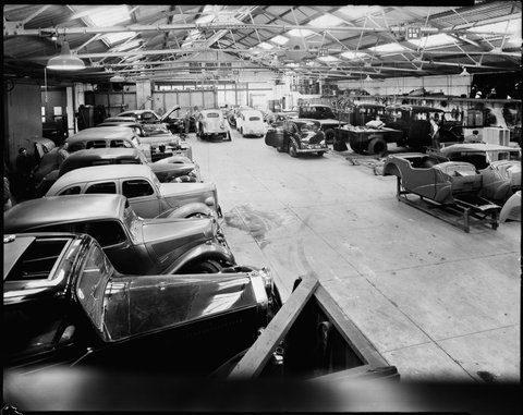 "Car bodies and premises of Martin &amp; King, auto body finishers at 1073-95 High St., Armadale and workshop at 1097-1111 High St., Armadale", 1948