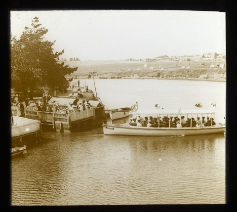 Ferry on the Saltwater (i.e. Maribyrnong) River, 1906–14