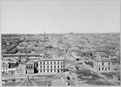 [Shows Lonsdale and Queen Streets looking east from intersection] : from the tower of Dr Fitzgerald's residence Lonsdale Street West, 1869