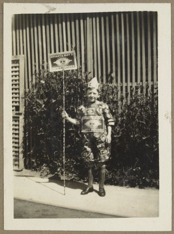Bob Taylor 37 Thompson St. Williamstown, c. 1926