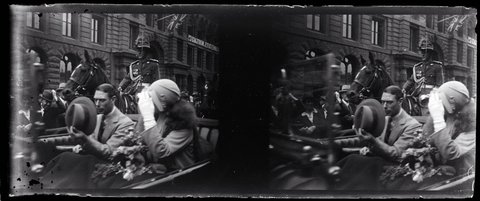 Duke and Duchess of York in open car, Melbourne, 1927