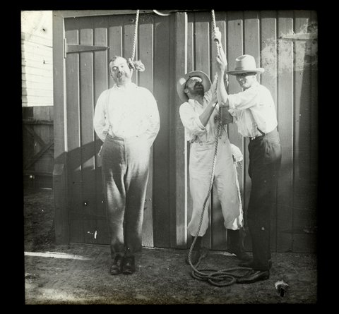Three men and the hangmen's rope, possibly Princes Court, St. Kilda, 1909