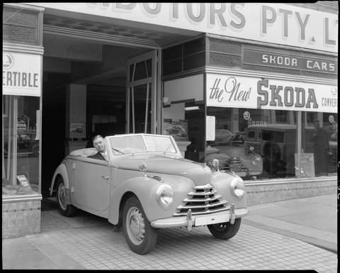 "Skoda Distributors Pty. Ltd., formerly Interstate Car Buyers, 307-311 LaTrobe Street, Melbourne", c. 1950