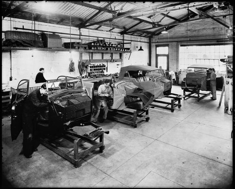 "Car bodies and premises of Martin & King, auto body finishers at 1073-95 High St., Armadale and workshop at 1097-1111 High St., Armadale", 1948