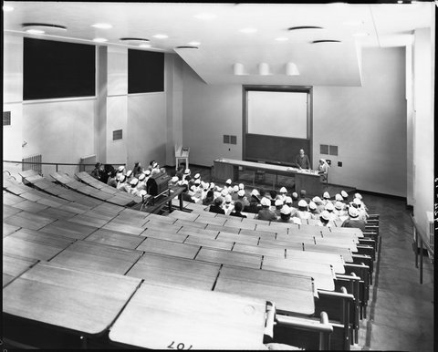 Lecture theatre, Royal Melbourne Hospital, 1945
