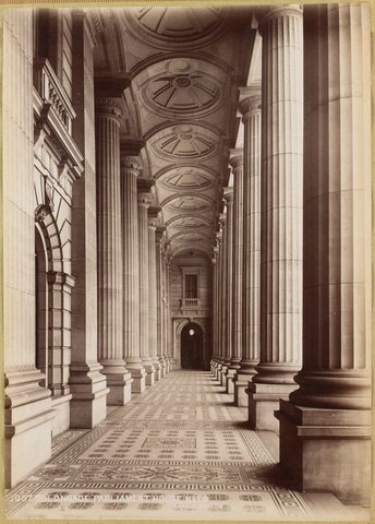 Colonnade [of] Parliament House Melb[ourne], 1892–1900