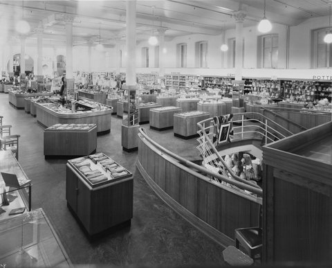 Crystal, pottery, ribbons and neckwear showrooms at Georges, 162-168 Collins Street, Melbourne, c. 1943