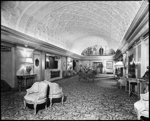 Lounge with floral arrangement at Regent Theatre, Collins Street, Melbourne, 1948