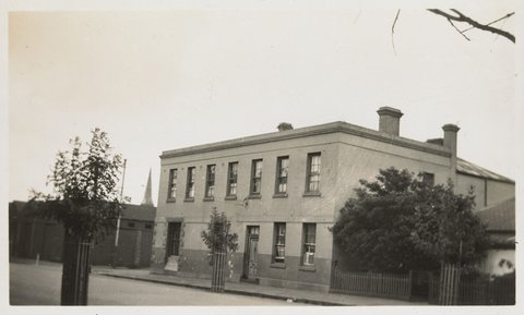 Fitzroy Hotel, Napier Street, Fitzroy, 1934