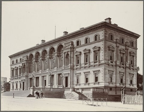 Government offices, Spring Street, facing end of Collins Street, 1901