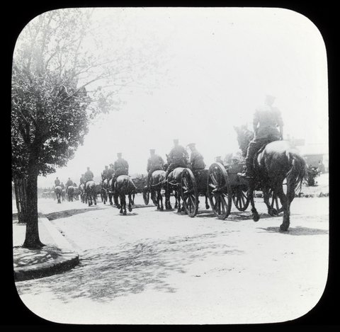 Mounted militia on parade in Melbourne, 1906–14