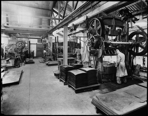 "Car bodies and premises of Martin &amp; King, auto body finishers at 1073-95 High St., Armadale and workshop at 1097-1111 High St., Armadale", 1948