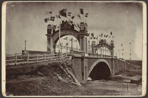 Princes Bridge, decorated in honour of the visit of Alfred, Duke of Edinburgh, 1867