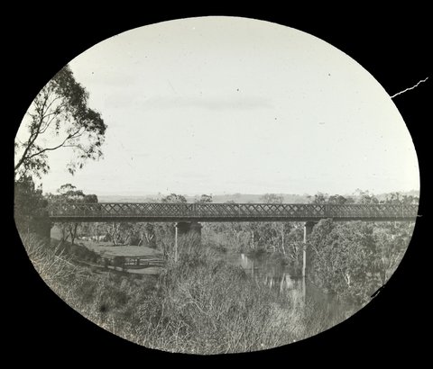 Railway viaduct over the Yarra River, country Victoria, 1909